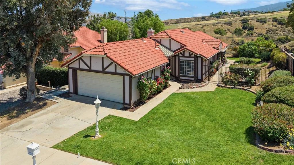 9195 Stone Canyon Road, Corona, CA 92883