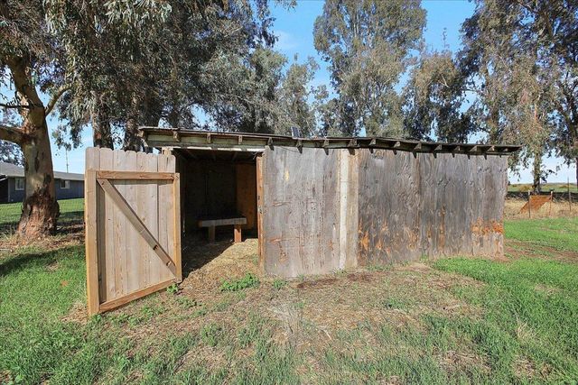 4494 N Beale Rd, Marysville, CA 95901