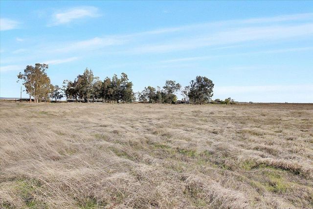 4494 N Beale Rd, Marysville, CA 95901