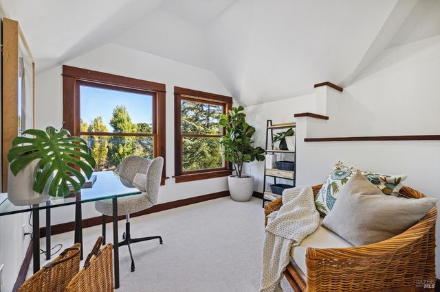 1375 Gossage Ave, Petaluma, CA 94952