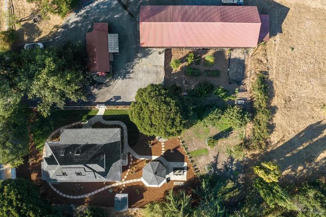 1375 Gossage Ave, Petaluma, CA 94952