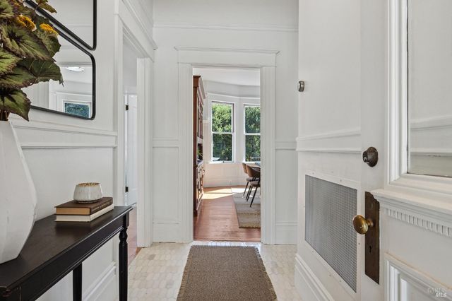 1375 Gossage Ave, Petaluma, CA 94952