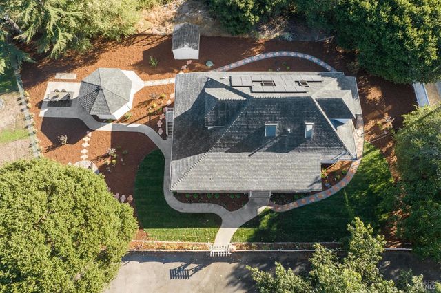 1375 Gossage Ave, Petaluma, CA 94952