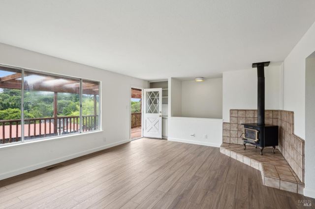 1375 Gossage Ave, Petaluma, CA 94952