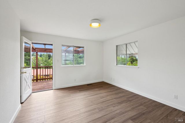 1375 Gossage Ave, Petaluma, CA 94952