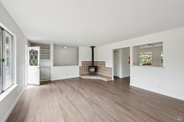 1375 Gossage Ave, Petaluma, CA 94952