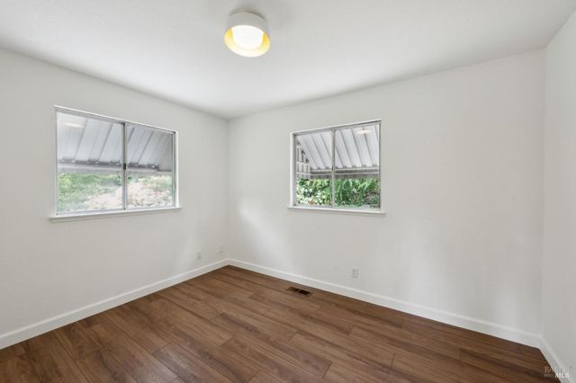 1375 Gossage Ave, Petaluma, CA 94952