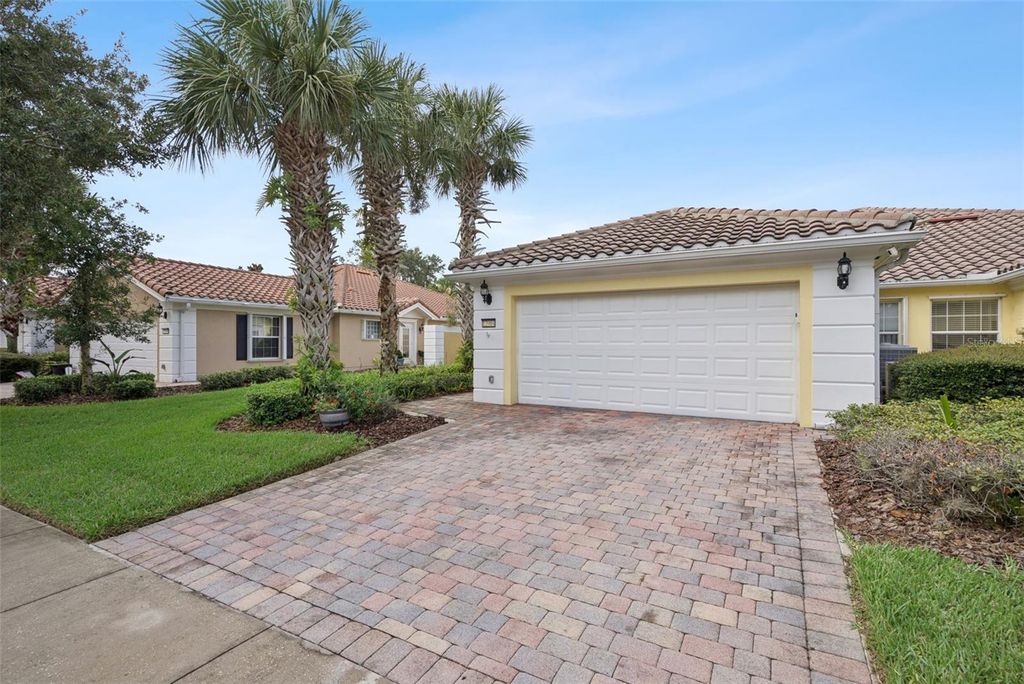Image 7 of property listing at 12004 KAJETAN LANE, Orlando, FL 32827