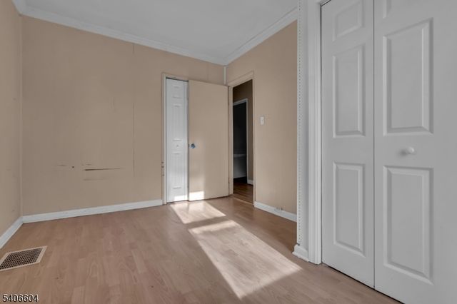 72 Allentown Rd, Parsippany-troy Hills Twp., NJ 07054