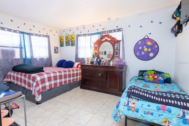 1006 12TH AVENUE W, Bradenton, FL 34205