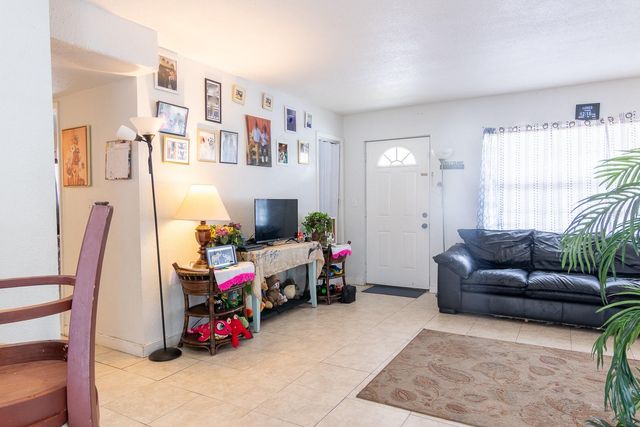 1006 12TH AVENUE W, Bradenton, FL 34205