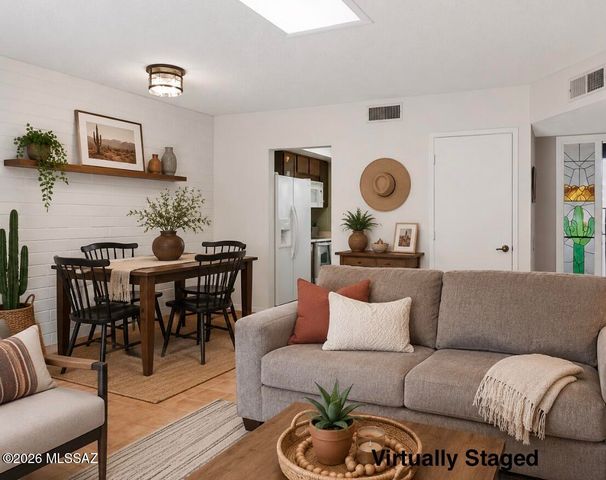 1176 S Alpine Circle, Green Valley, AZ 85614