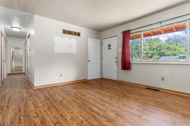 5311 Grove Avenue, Ferguson, MO 63135