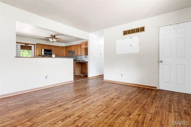 5311 Grove Avenue, Ferguson, MO 63135