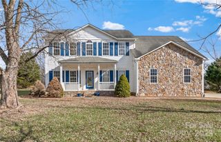 208 Mountain View Road, Statesville, NC 28625