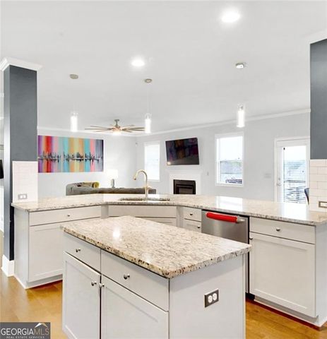 232 Woodstone Court, Atlanta, GA 30331