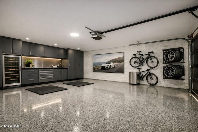 2809 E FRYE Road, Phoenix, AZ 85048