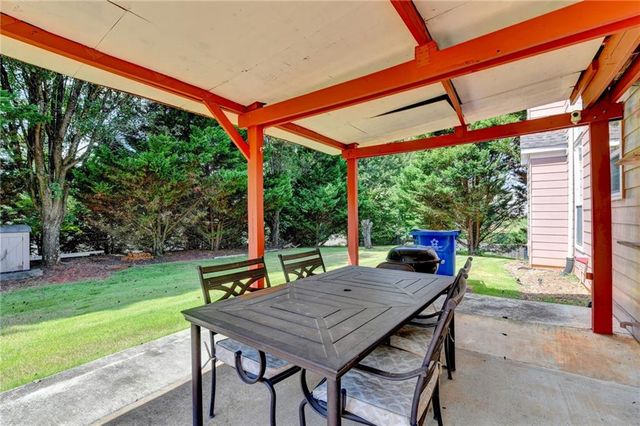425 Martin Creek Way, Lawrenceville, GA 30045