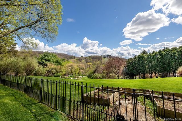 27 Morningside Drive, Patterson, NY 12563