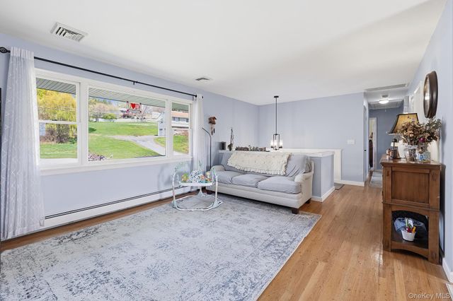 27 Morningside Drive, Patterson, NY 12563