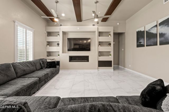 1016 Gaitan Street, Horizon City, TX 79928