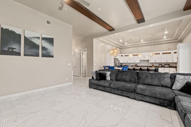 1016 Gaitan Street, Horizon City, TX 79928