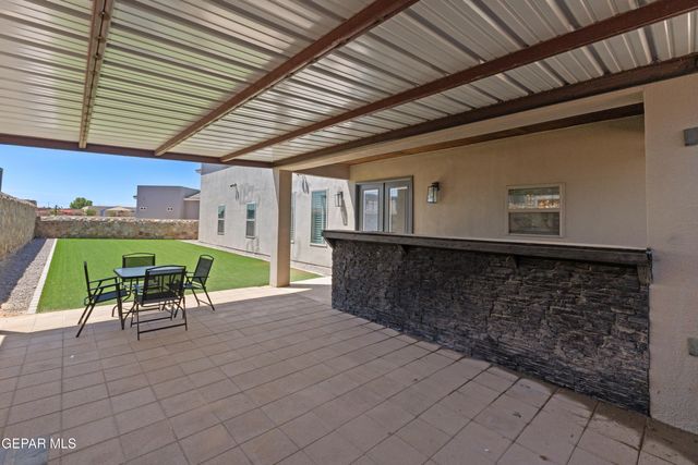 1016 Gaitan Street, Horizon City, TX 79928