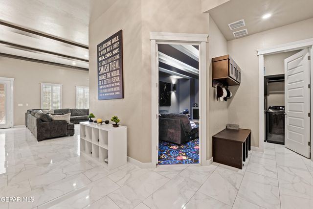 1016 Gaitan Street, Horizon City, TX 79928