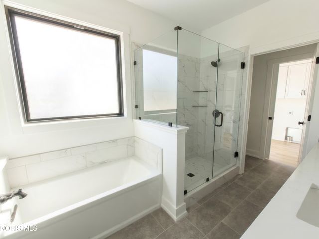 7918 Trestle Bend Road, Monclova, OH 43542