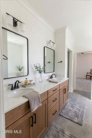 7918 Trestle Bend Road, Monclova, OH 43542