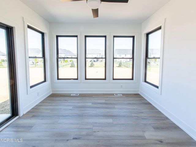 7918 Trestle Bend Road, Monclova, OH 43542