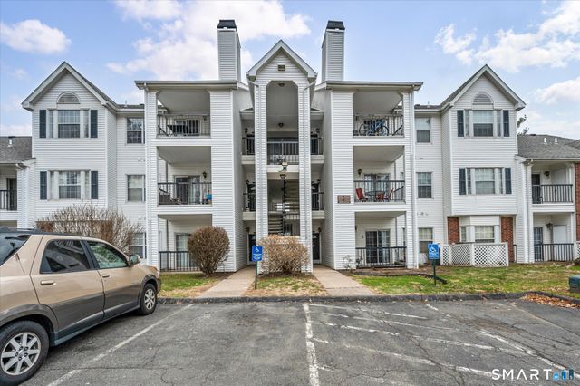 31 High Street 5207, East Hartford, CT 06118