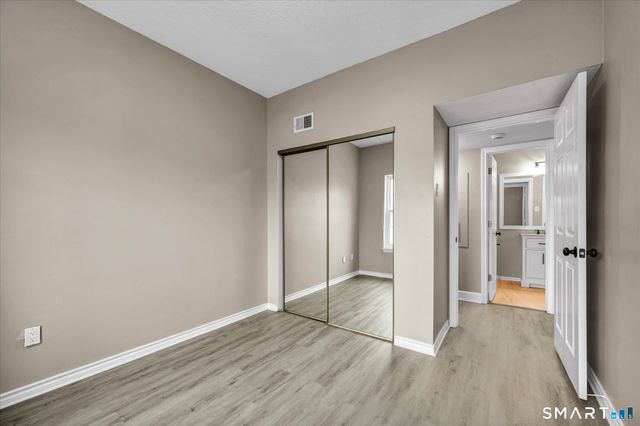 31 High Street 5207, East Hartford, CT 06118