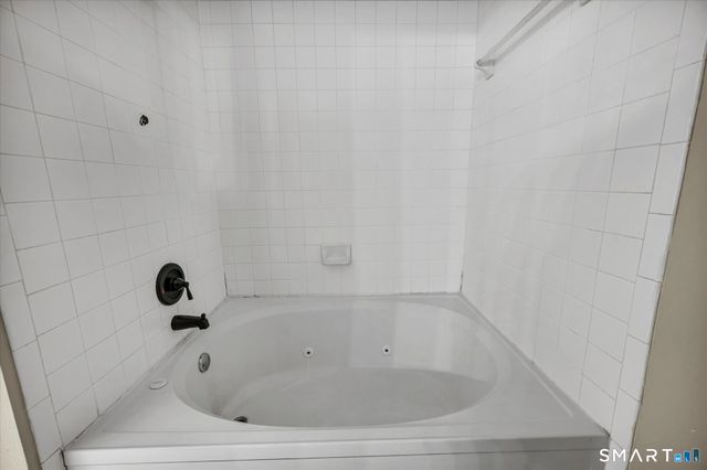 31 High Street 5207, East Hartford, CT 06118