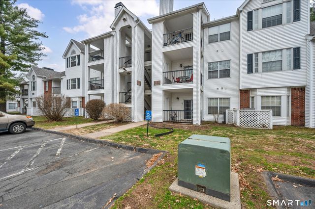 31 High Street 5207, East Hartford, CT 06118