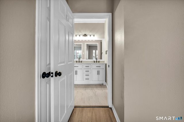 31 High Street 5207, East Hartford, CT 06118