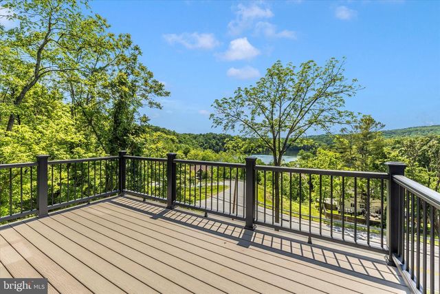 29 LAKERIDGE DR, New Market, MD 21774