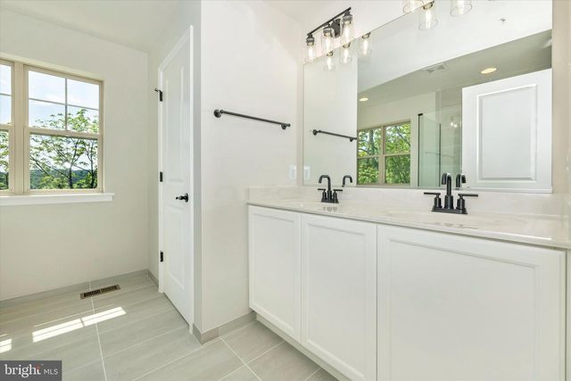 29 LAKERIDGE DR, New Market, MD 21774