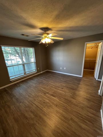 26 Blair Drive, Vilonia, AR 72173