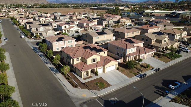 27216 Old Miner Circle, Menifee, CA 92585