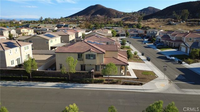 27216 Old Miner Circle, Menifee, CA 92585