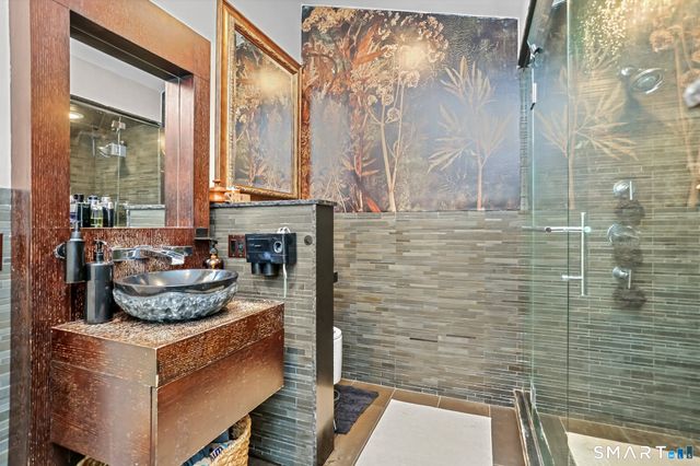 82 Newtown Turnpike, Weston, CT 06883