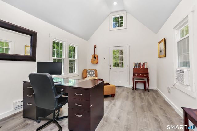 82 Newtown Turnpike, Weston, CT 06883