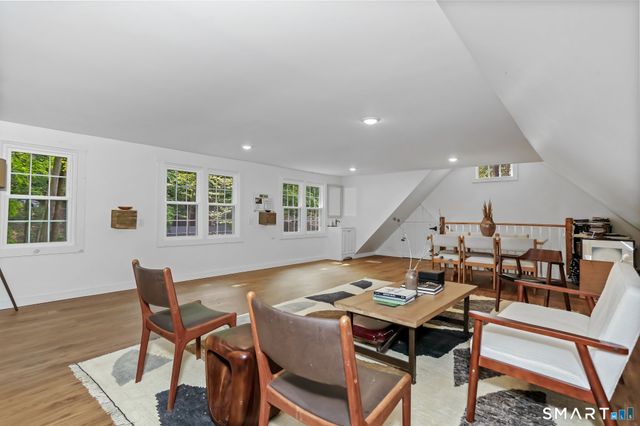 82 Newtown Turnpike, Weston, CT 06883