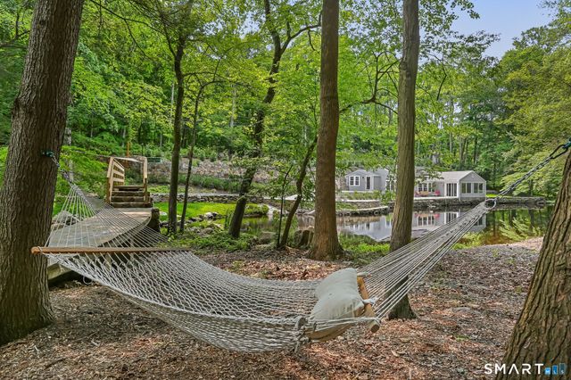 82 Newtown Turnpike, Weston, CT 06883