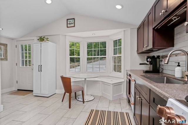 82 Newtown Turnpike, Weston, CT 06883