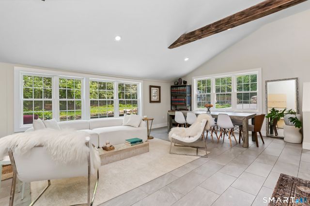 82 Newtown Turnpike, Weston, CT 06883