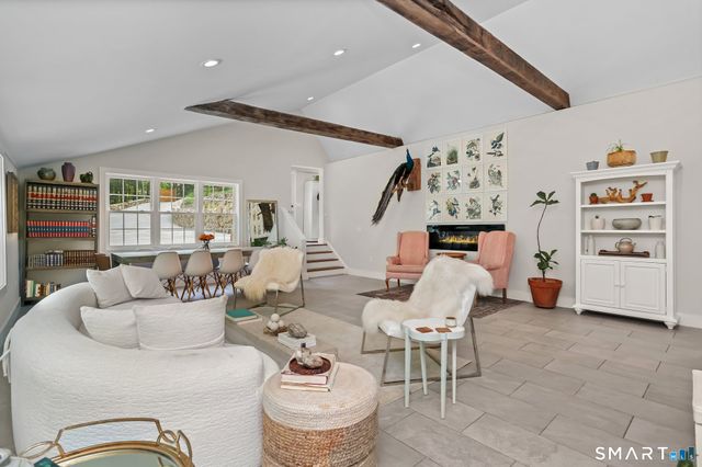 82 Newtown Turnpike, Weston, CT 06883