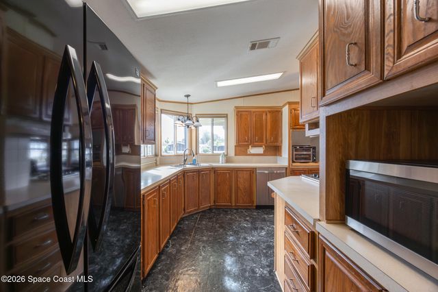 4353 Twin Lakes Drive, Melbourne, FL 32934