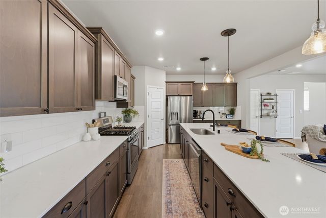 23546 Granite Court, Black Diamond, WA 98010